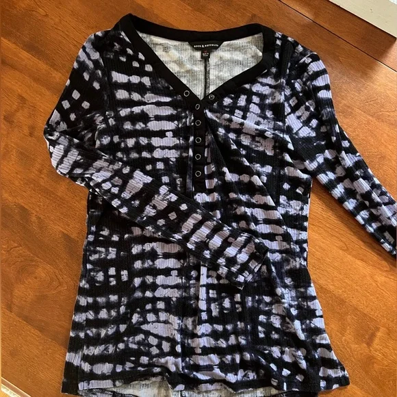 Y2K Henley long sleeve - Picture 1 of 3